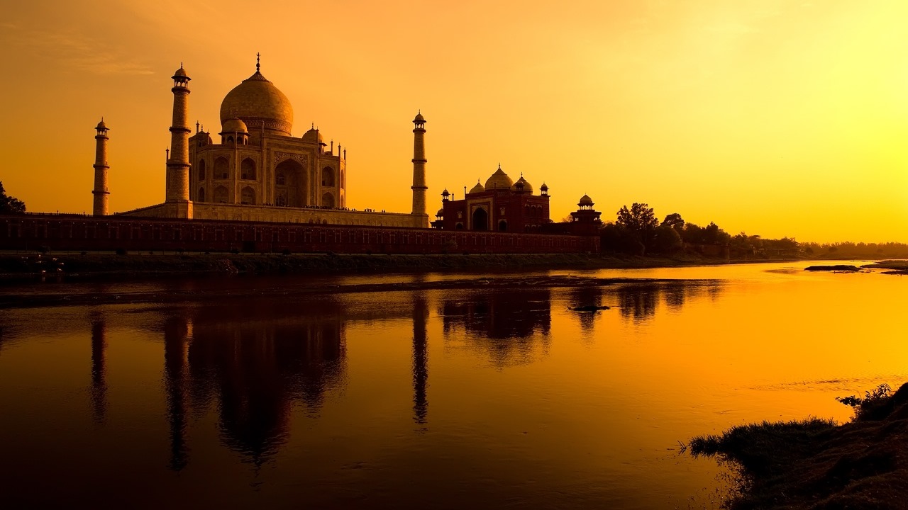 Taj Sunrise Tour