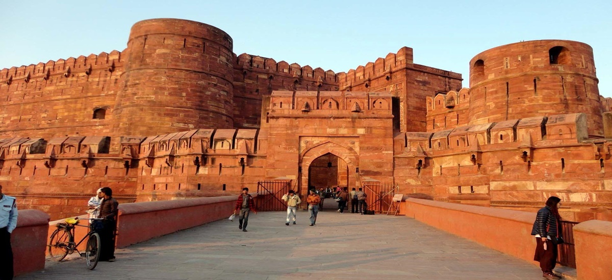 Taj Sunrise Tour