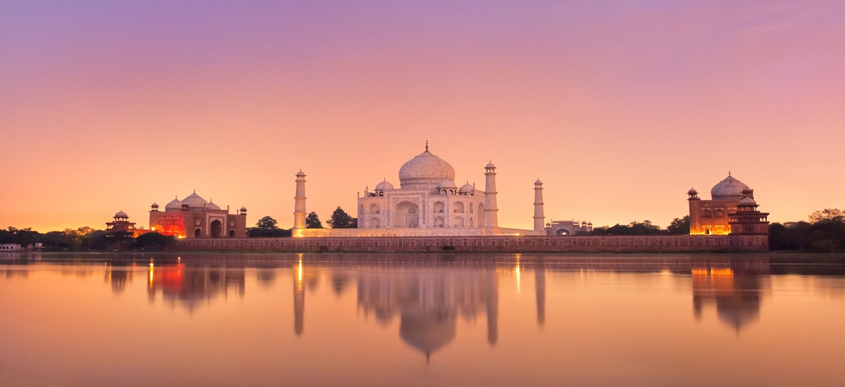 Taj Sunrise Tour